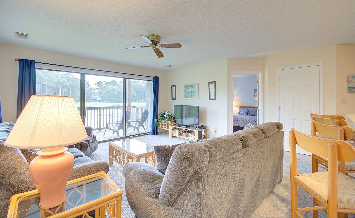 13C - Fairway Villa overlooking Oyster Bay Golf Links