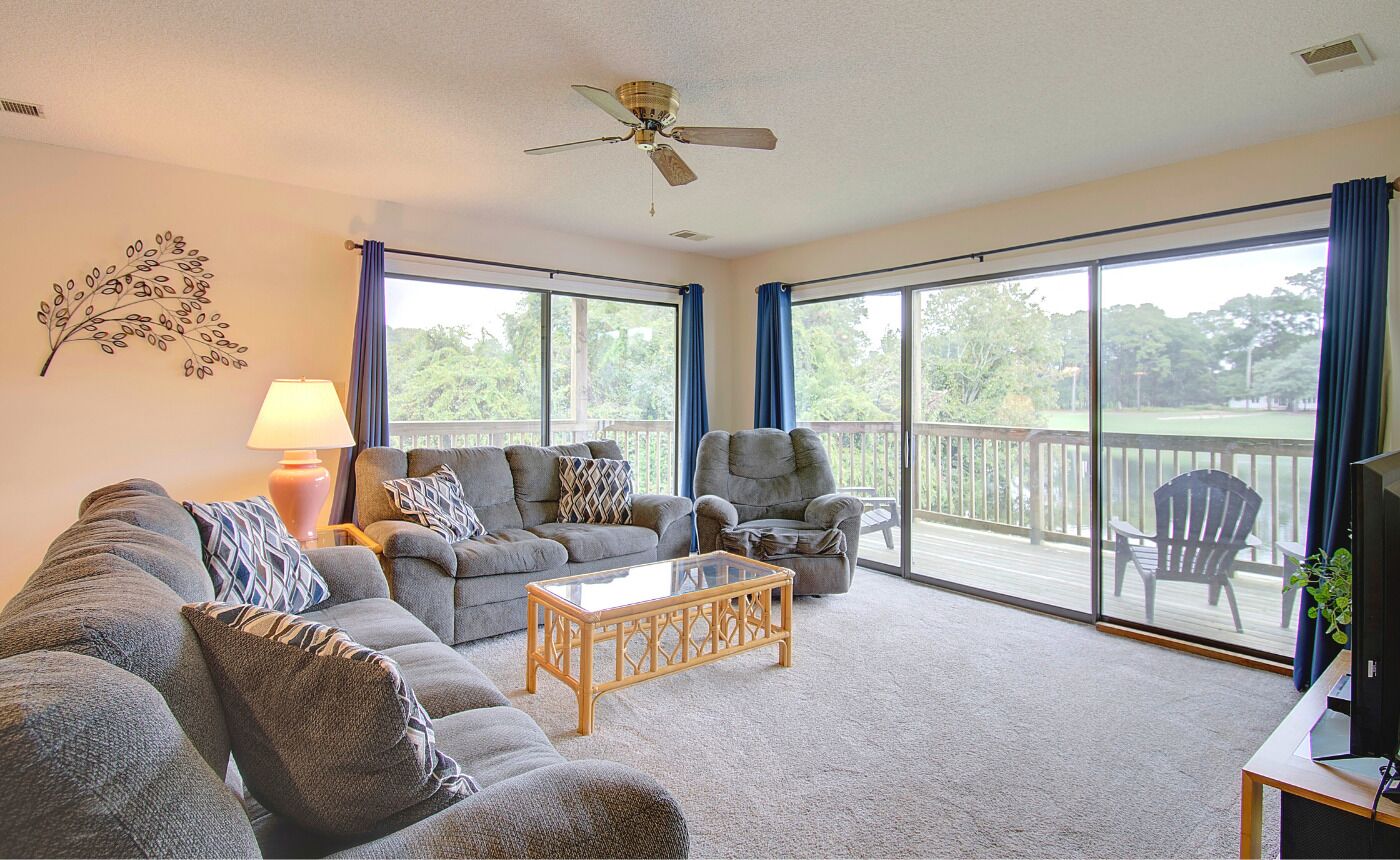 13C - Fairway Villa overlooking Oyster Bay Golf Links