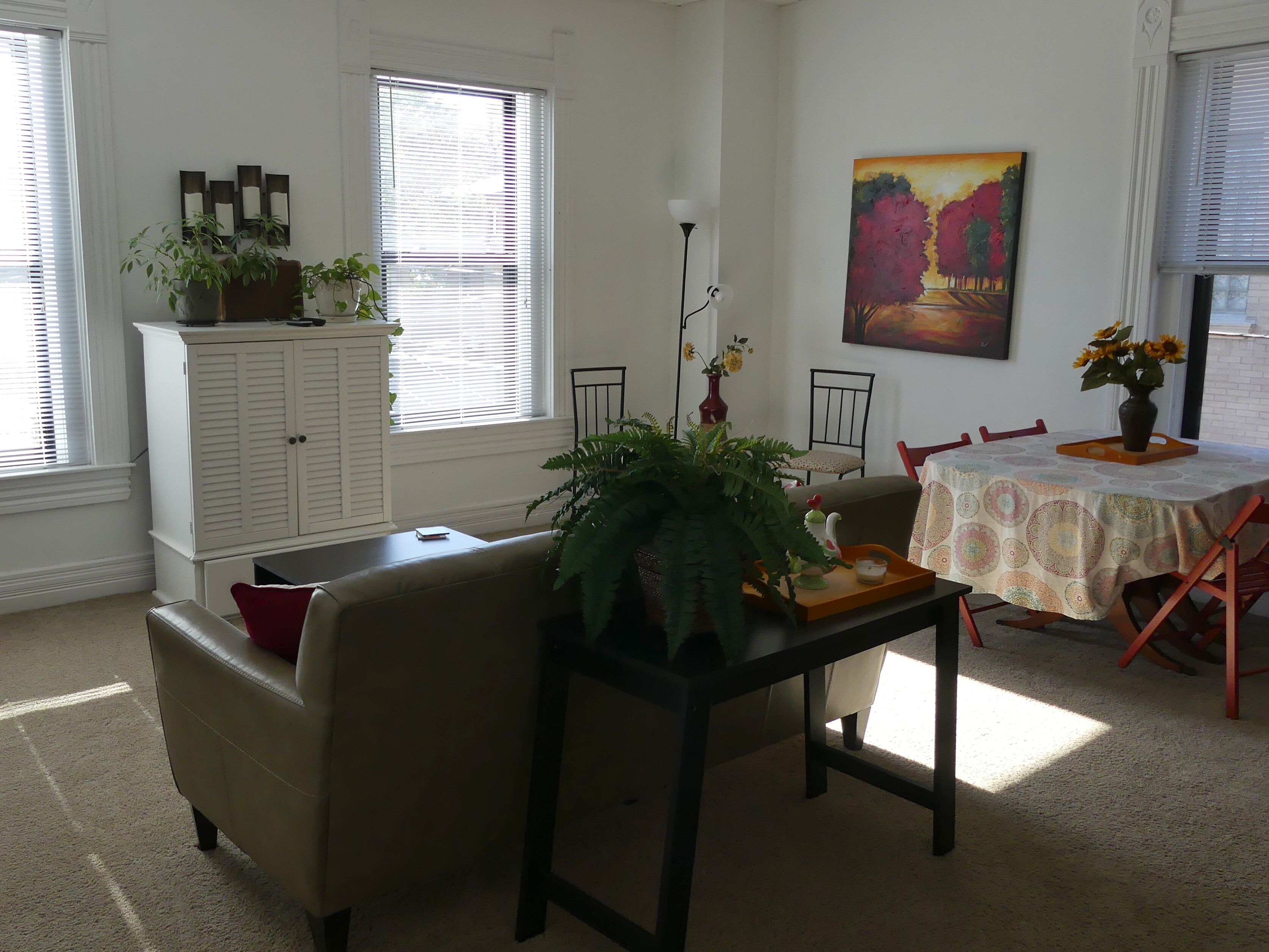 Great Two Bedroom Apartment in Historic Downtown Stillwater