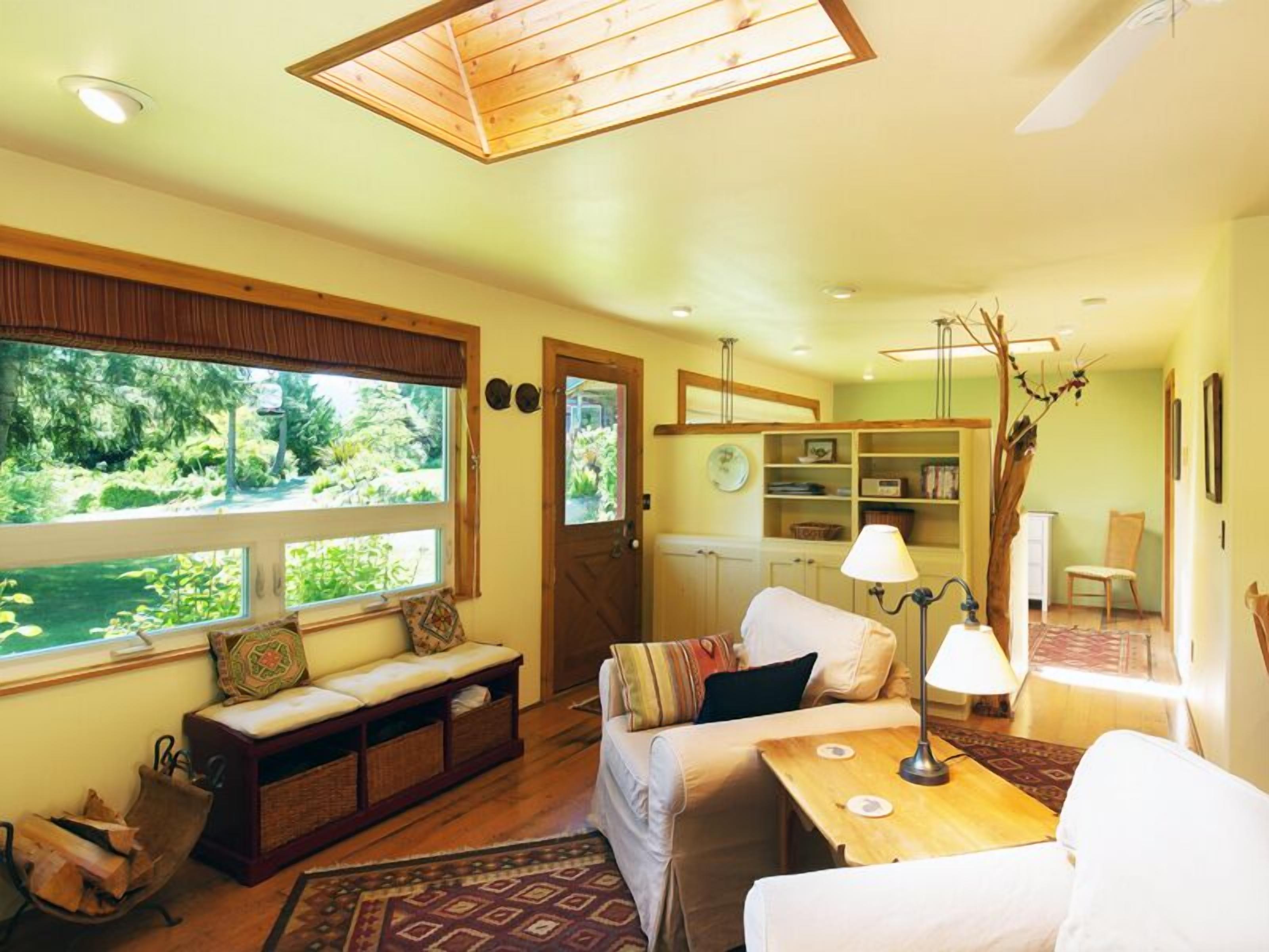 Rose Cottage - Charming bungalow with beautiful gardens