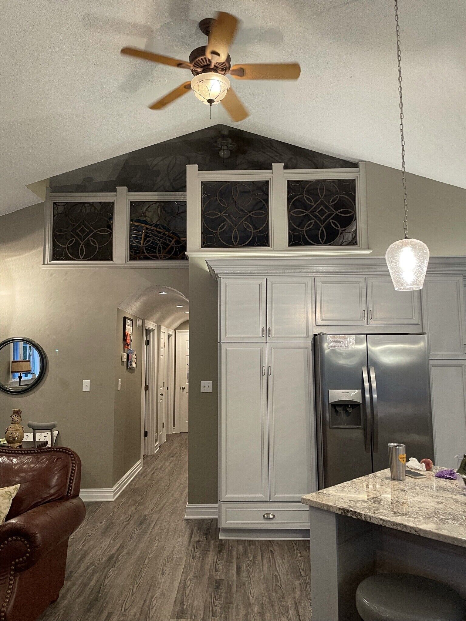 Lakefront Home!  Fun For 13, Pets, Pool Table, Foosball, WIFI, & Paddleboat!