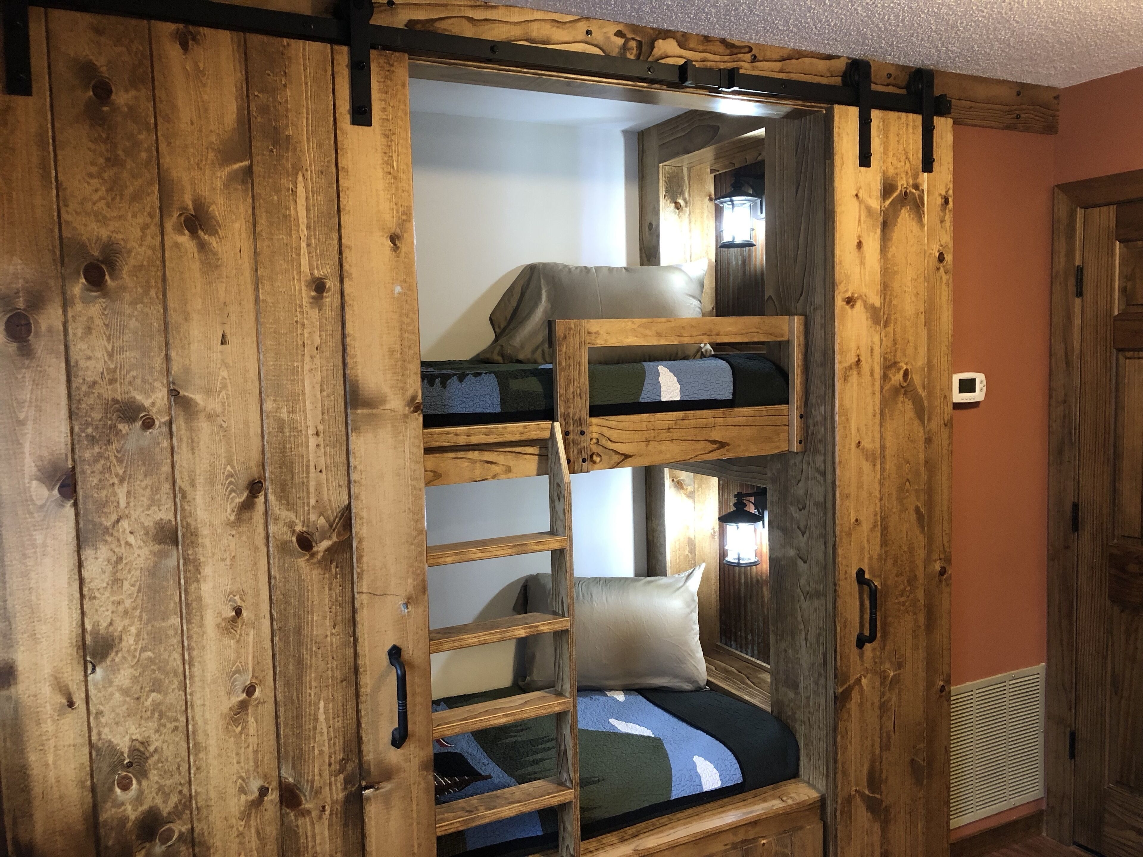 1 chambre, fer et planche à repasser, Wi-Fi gratuit, draps fournis