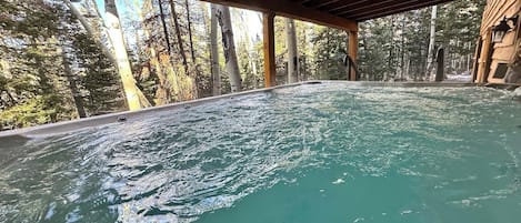Bain à remous extérieur