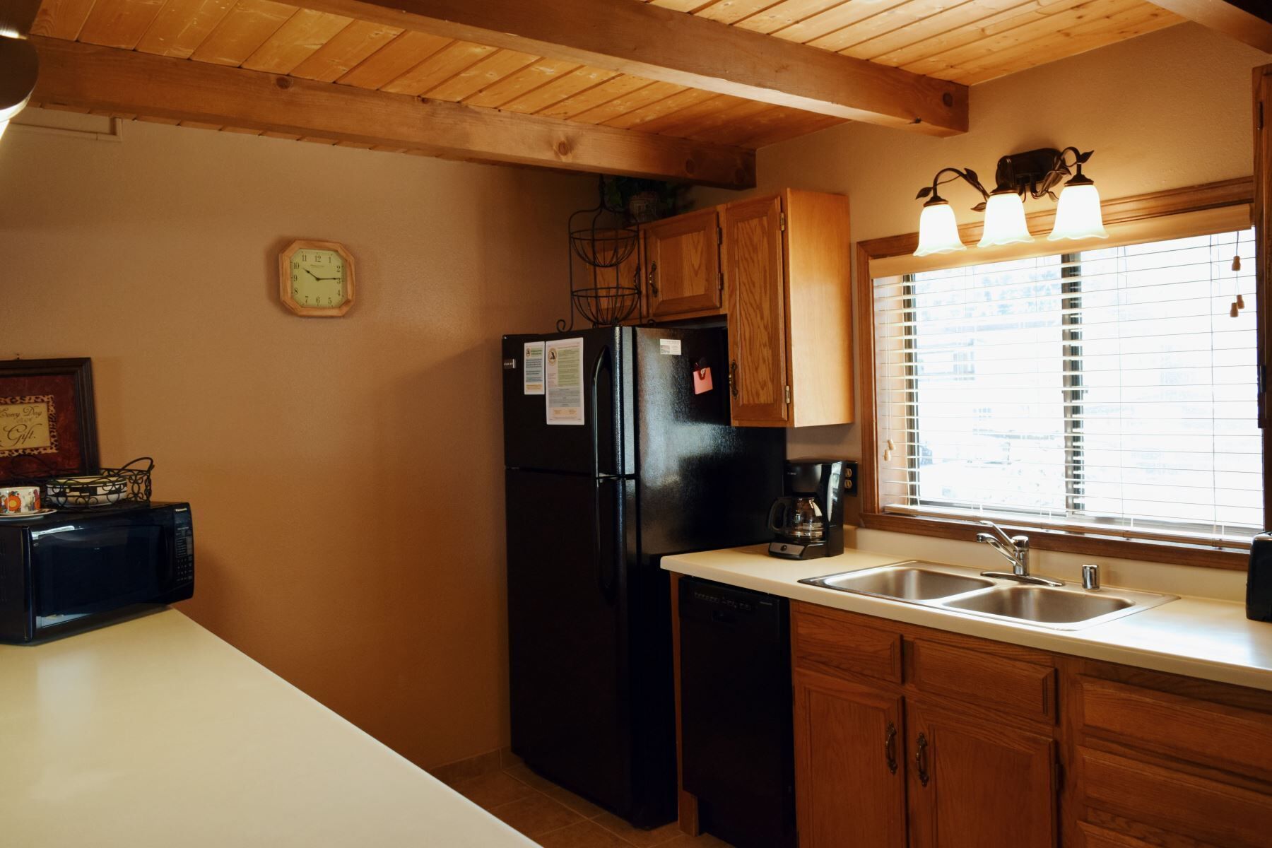 Aspen West Townhouse 6 - In Town - Right Off Main Street - WiFi - Cable - Smart