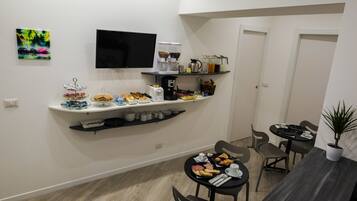 Petit déjeuner buffet compris tous les jours