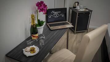 Standard Room, 1 Bedroom, Non Smoking, Private Bathroom | Premium bedding, down comforters, minibar, in-room safe