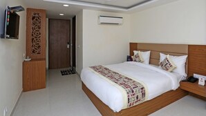 Classic Double or Twin Room, 1 Queen Bed, Non Smoking | WiFi (free) - AIRPORT HOTEL CAPITOL (New Delhi)
