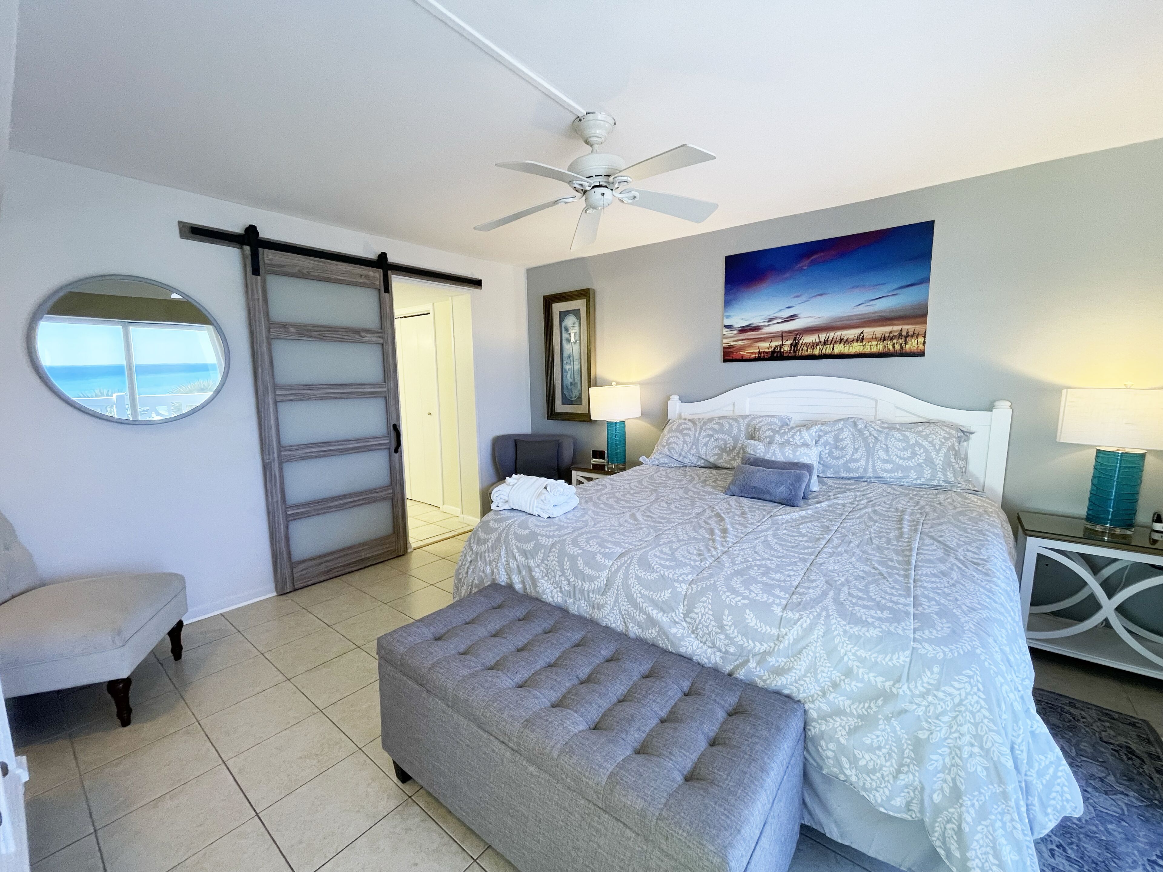 El Matador 449 - Fourth floor unit