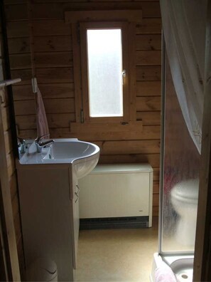 Basic-Bungalow | Badezimmer