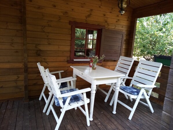 Basic-Bungalow | Terrasse/Patio