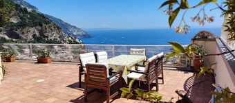 Stunning House in Positano with private terrace, parking, pool and superb view.