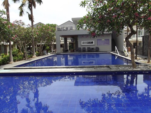 3 BR House with Pool Near KidsFun Jogja