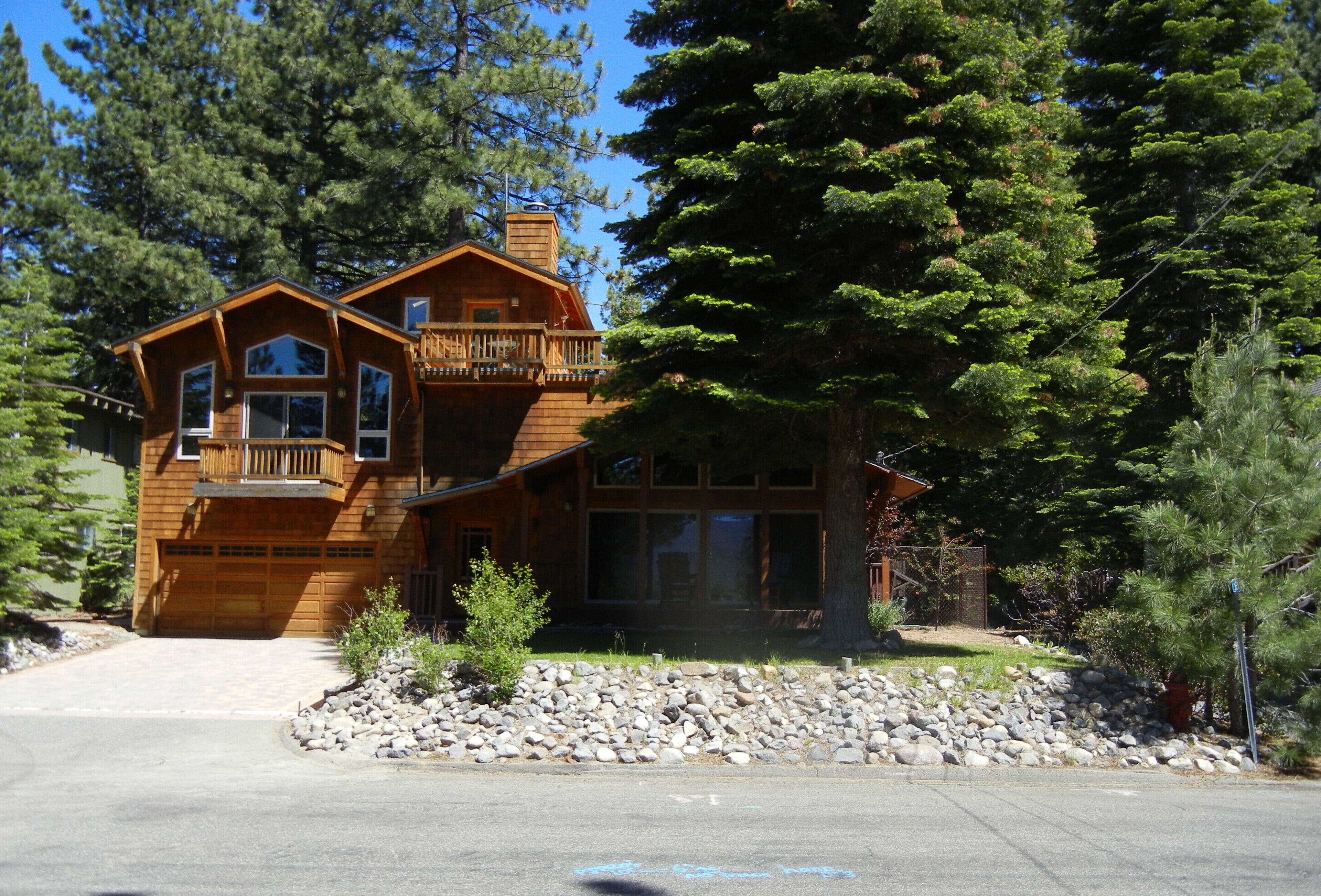 Luxury Mountain View Retreat