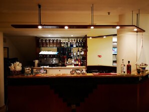 Bar (en el alojamiento)