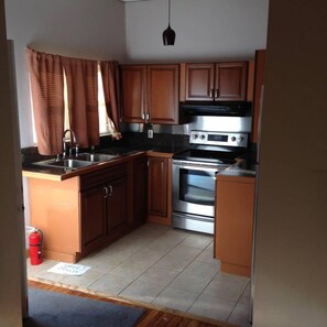 Kamar, Beberapa Tempat Tidur (Budokan 2 -room 2) | Dapur pribadi | Lemari es, microwave, kompor, dan peralatan masak/sendok-piring