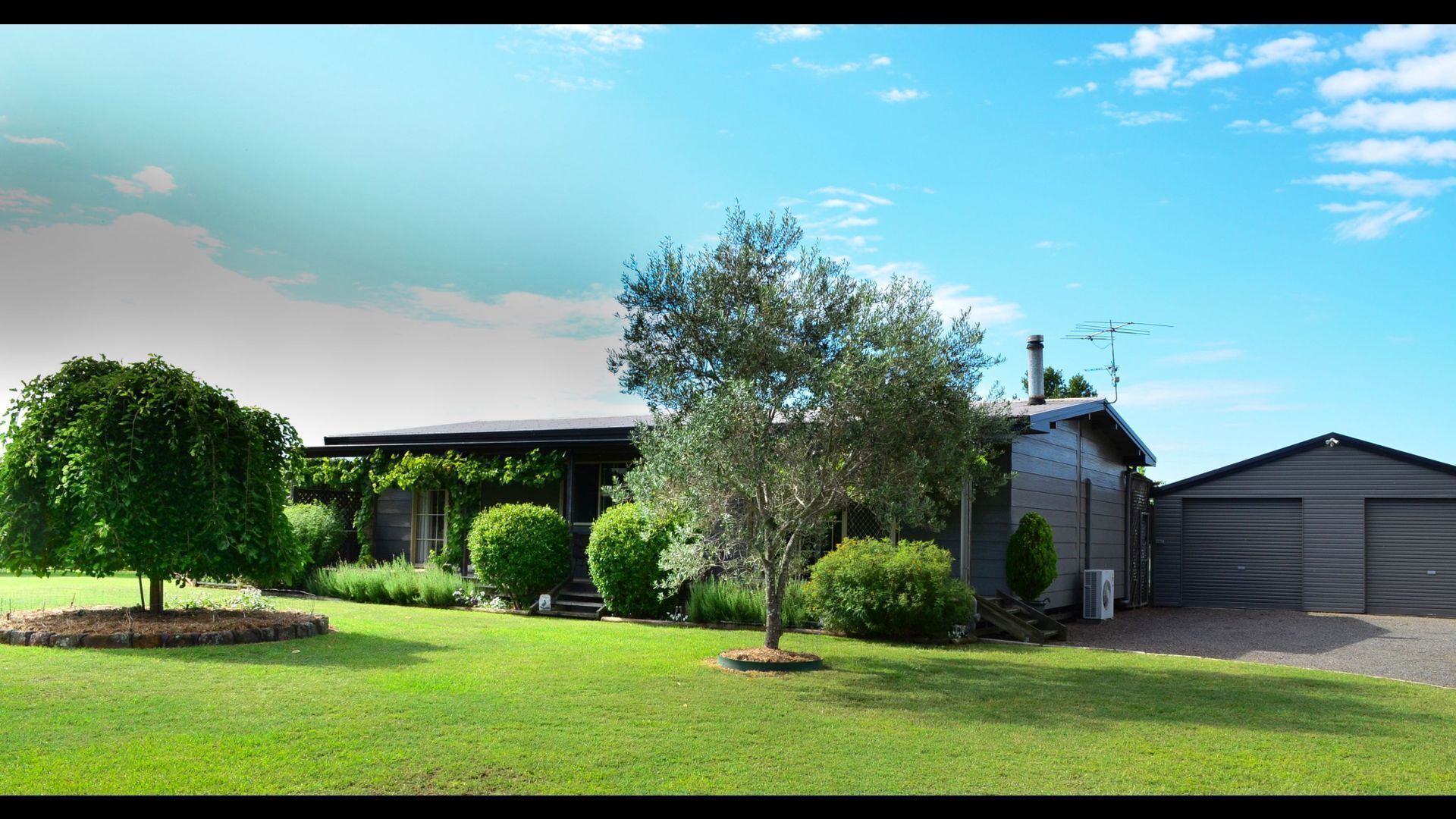 Wirral Grange Vineyard & Cottage — image 11
