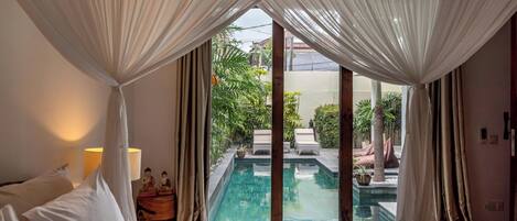 2 camere, una cassaforte in camera, una scrivania, ferro/asse da stiro