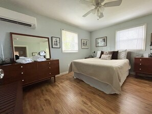 2 chambres, fer et planche Ă repasser, Wi-Fi gratuit, draps fournis