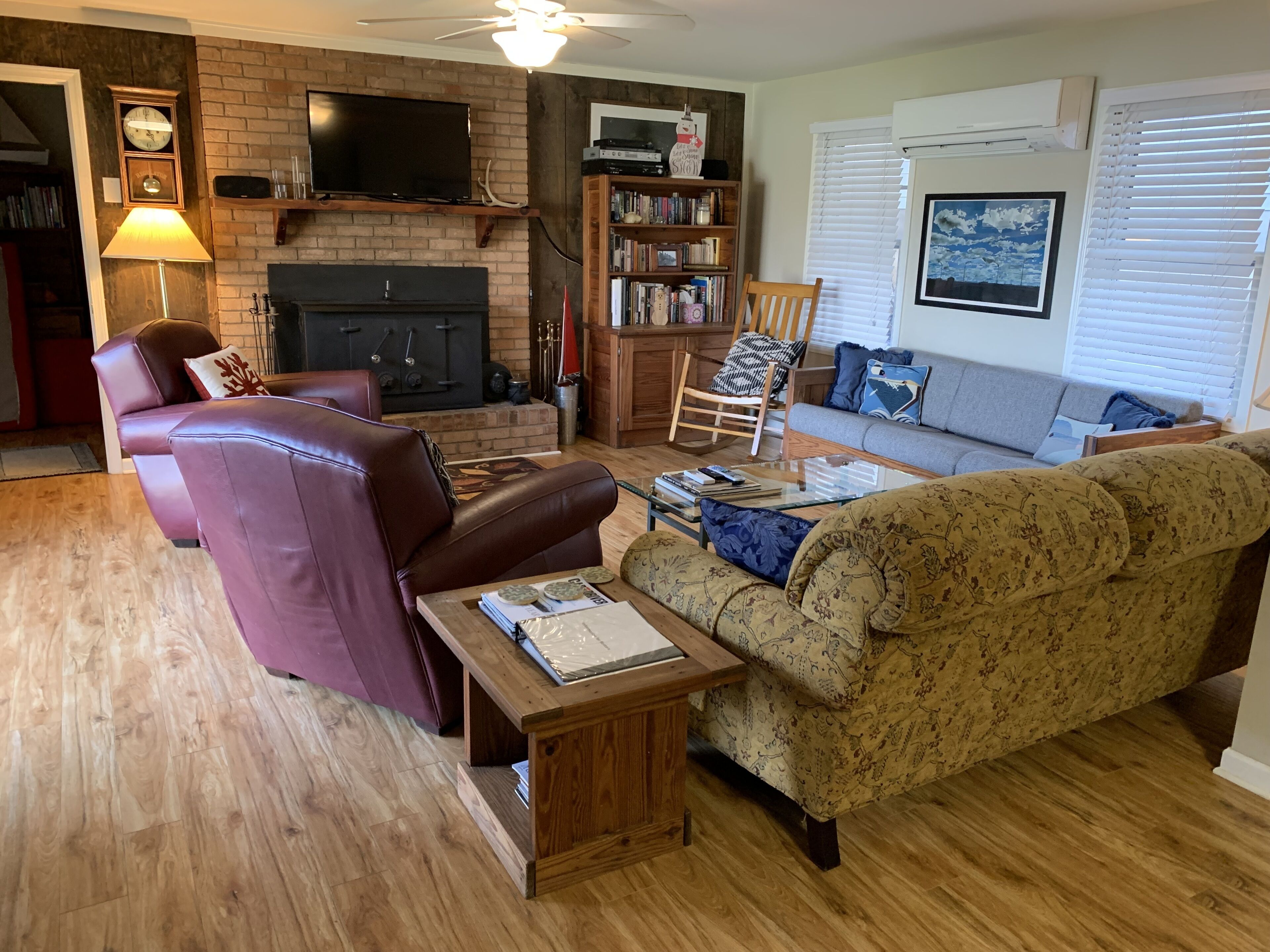 Relaxing Lake Retreat With Canoe, Kayaks and Paddle Board 