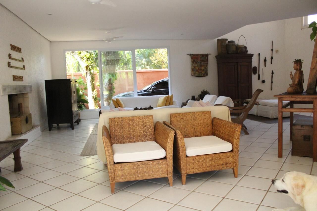 Beautiful 4 bedroom home, tastefully decorated and equipped, single project prox the sea