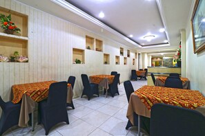 Restaurant - Edotel Syariah (Banjarmasin)