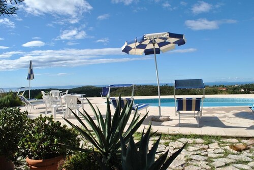 Villa Sascia - Sotto - Independent apartments with shared pool