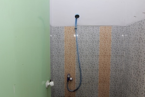 Shared Dormitory, Men only, Shared Bathroom | Bathroom | Shower, towels