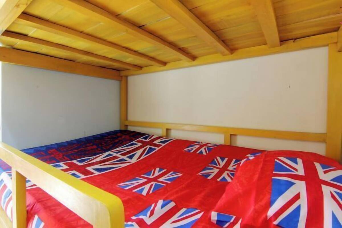 Wifi gratis y ropa de cama