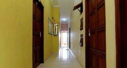 Griya Ardafa - Hostel