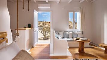 Superior Suite, Jetted Tub, Sea View