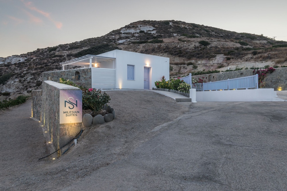 Milesian Suites by null