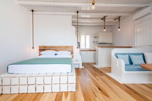 Superior Suite, Jetted Tub, Sea View | Premium bedding, soundproofing, iron/ironing board, free WiFi - Milesian Suites (Milos)