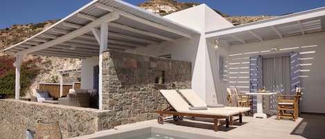 Standard Suite, Jetted Tub, Sea View | Terrace/patio