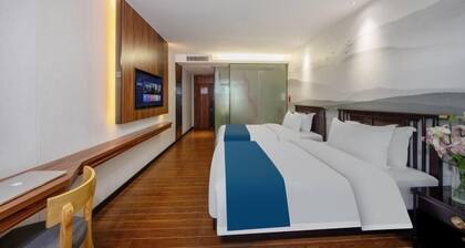 Wenxing Hotel (Guangzhou Baiyun Mountain Plum Garden Metro Station)