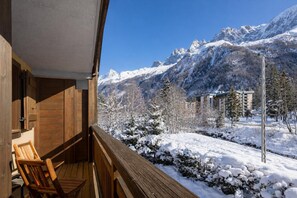 Sonniger und ruhiger Balkon mit fantastischer Aussicht