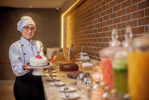Desayuno buffet incluido todos los días 
