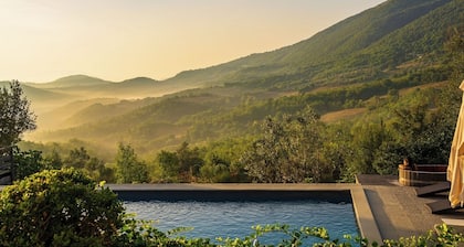 Villa Maddalena, with stunning views and pool