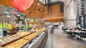 Daily buffet breakfast for a fee