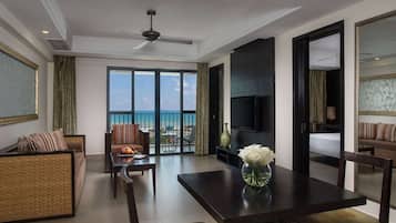Deluxe Suite, 2 Bedrooms, Smoking, Ocean View | Hypo-allergenic bedding, minibar, in-room safe, desk