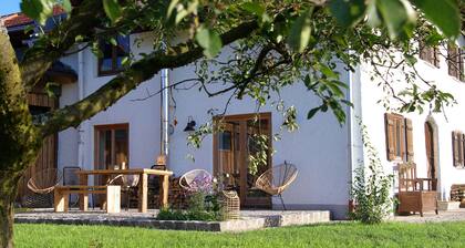 Melkerhaus bis 6 Personen mit Terrasse und Pool, 101 qm