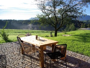 Outdoor dining - "Melkerhaus" bis 6 Personen mit Terrasse und Pool, 101m² (Wonneberg)