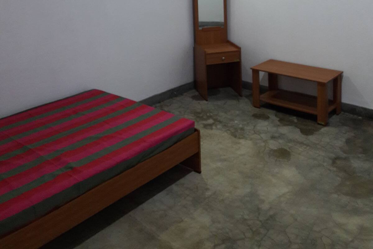 Kamar Double Basic, 1 Tempat Tidur Double, Bebas Asap Rokok | Area keluarga