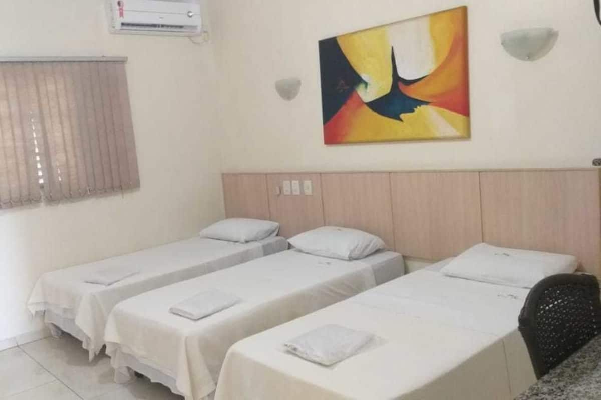 迷你吧、免費無線上網、床單
