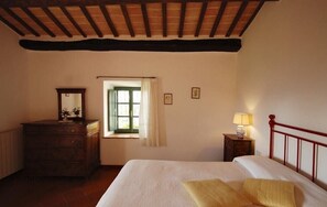 6 chambres, lit parapluie, Wi-Fi, draps fournis
