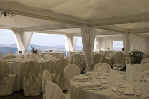 Área para banquetes al aire libre