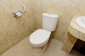 Chambre Deluxe | Salle de bain | Douche, serviettes fournies