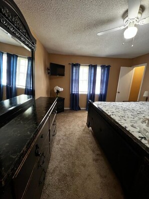 2 chambres, literie hypoallergénique, couette en duvet d'oie, surmatelas