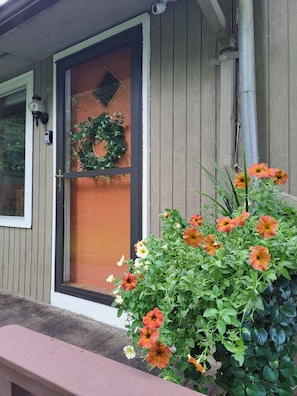 Exterior detail - River's Edge Cabin, LLC (Muscoda)