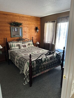 1 chambre, coffres-forts dans les chambres, fer et planche à repasser