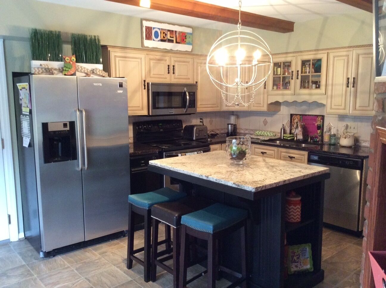  SPECIAL LUXURY HOME 2500 Sf sleeps 6-8 -10 MIN FROM TOWN